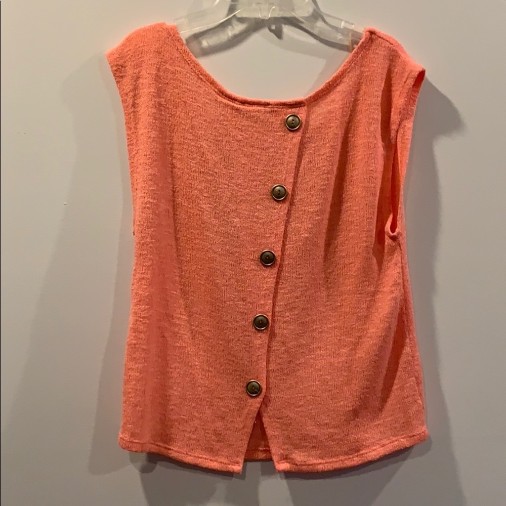 Coral blouse w buttons in the back